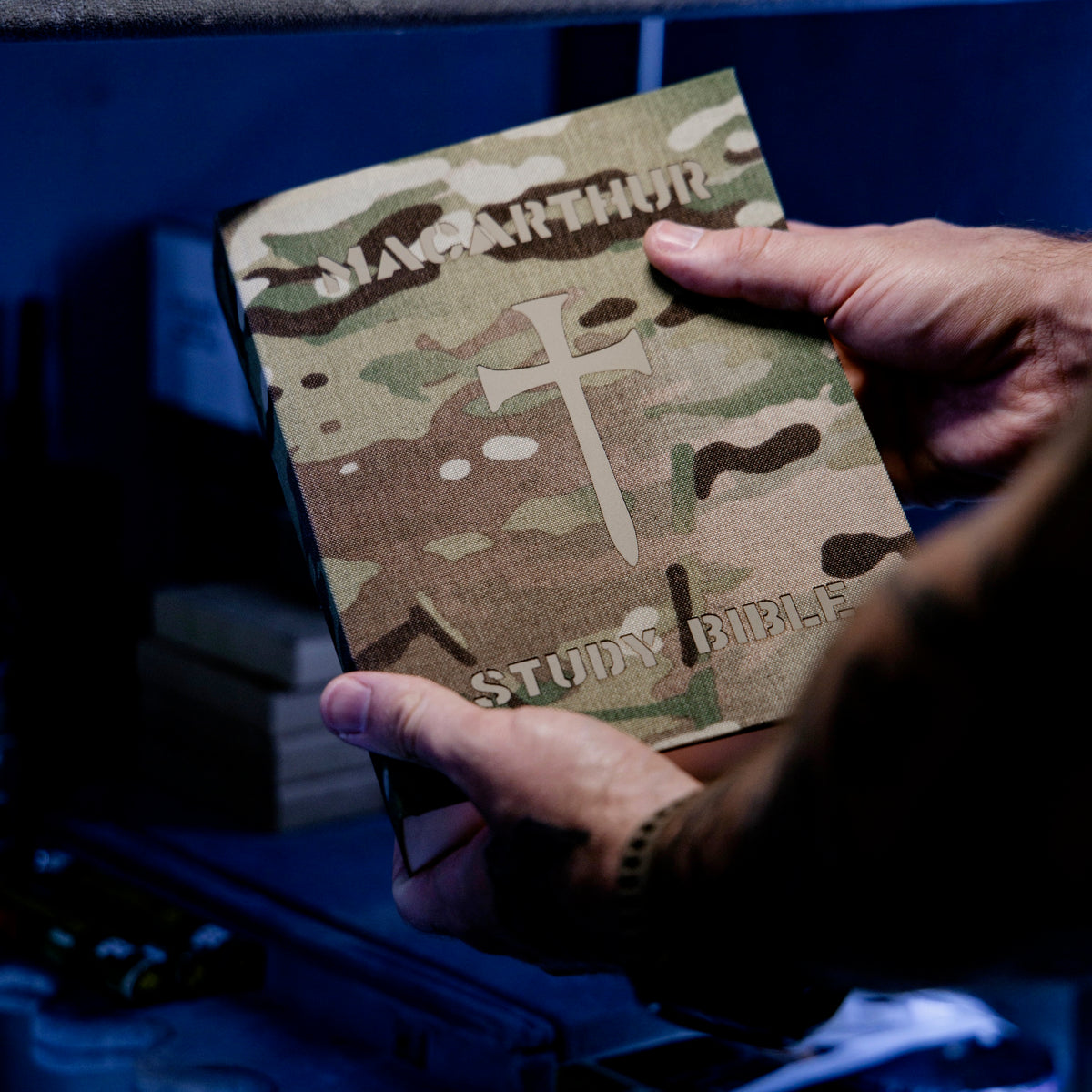 Cordura MacArthur Study bible